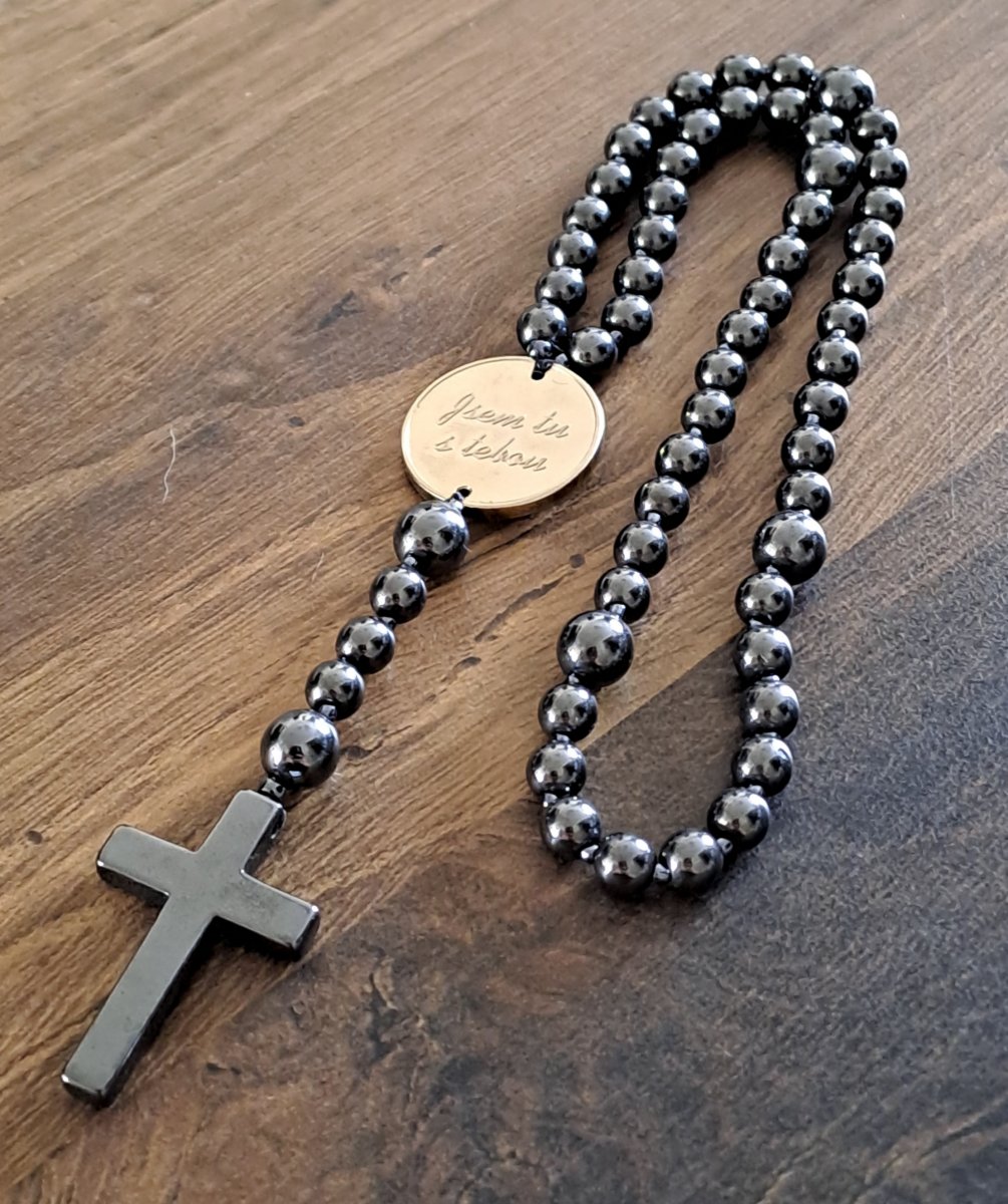 Růženec s andělskými křídly 