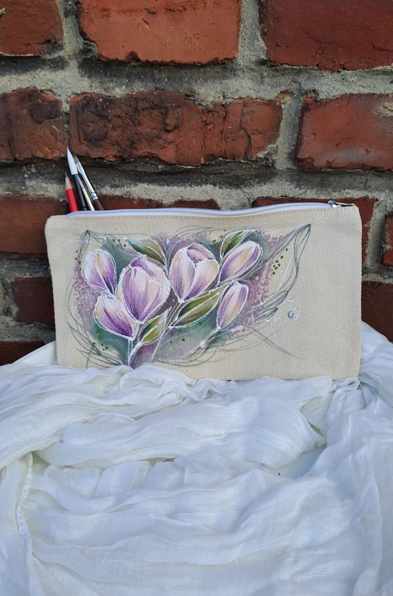 Ručně malované pouzdro květiny