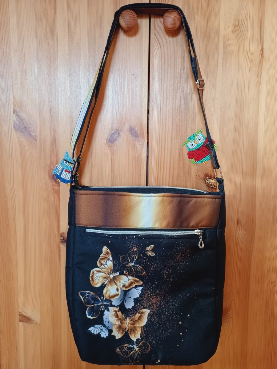 Velká crossbody z kočárkoviny - motýl