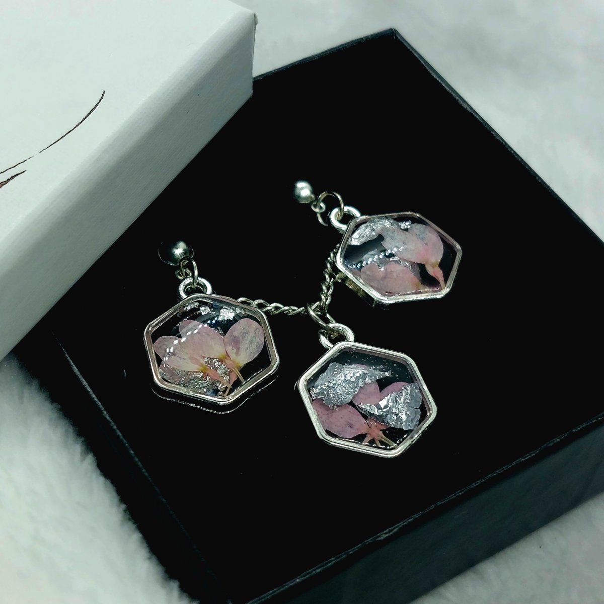 Set s lučním kvítím stříbrný