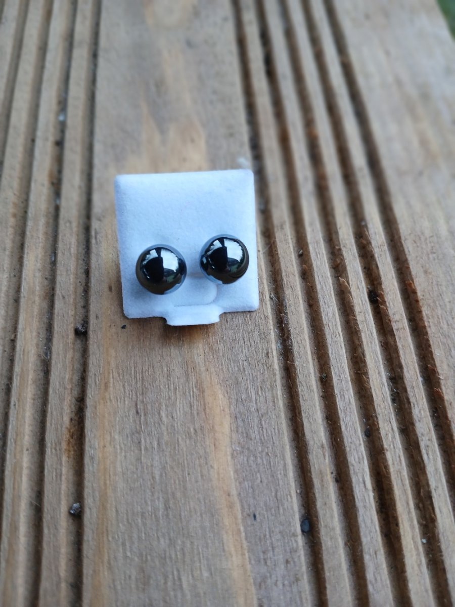 náušnice hematit 8 mm