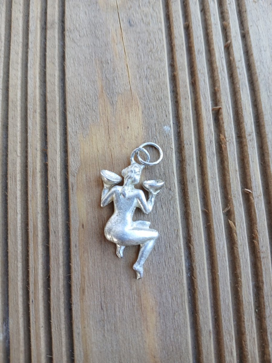 kovový přívěsek znamení vah