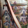 Kabelka menší crossbody- rozkvetlé domečky 