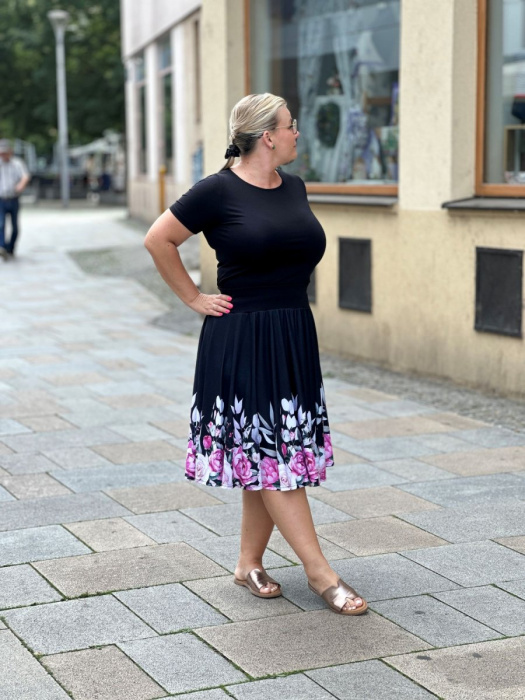 Dámská sukně kolová květinová
