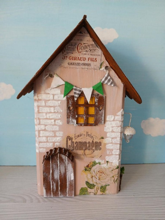 Dřevěný dekorativní domeček č.3 - 10 x 20 x 6 cm