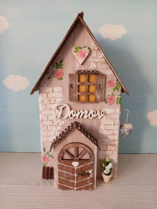 Dřevěný dekorativní domeček č.6 - 10 x 20 x 6 cm