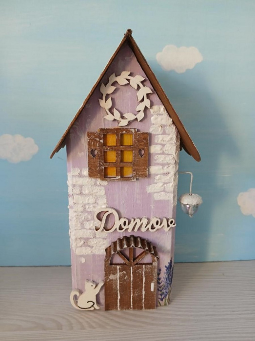Dřevěný dekorativní domeček č.9 - 8 x 20 x 6 cm