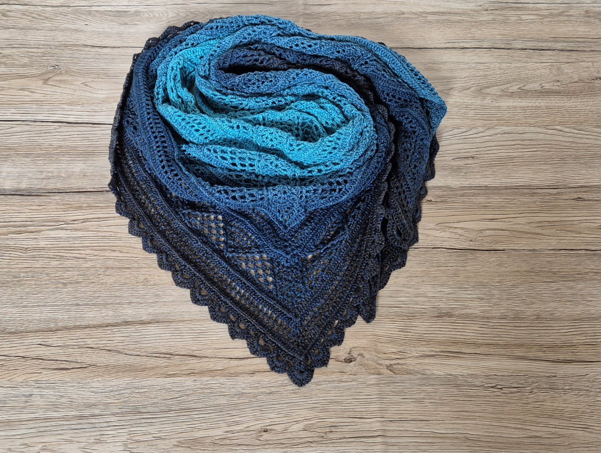 Háčkovaný šátek Fedora