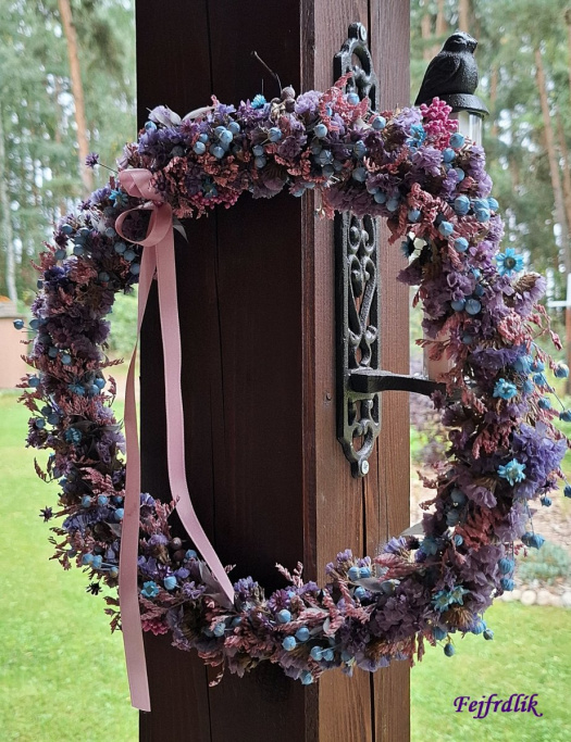 romantický přírodní věneček..