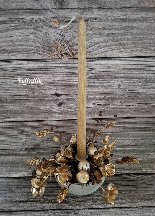 vánoční svícen,, zlaté tóny,,..