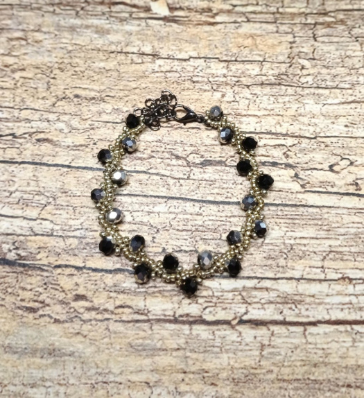 Náramek z korálků