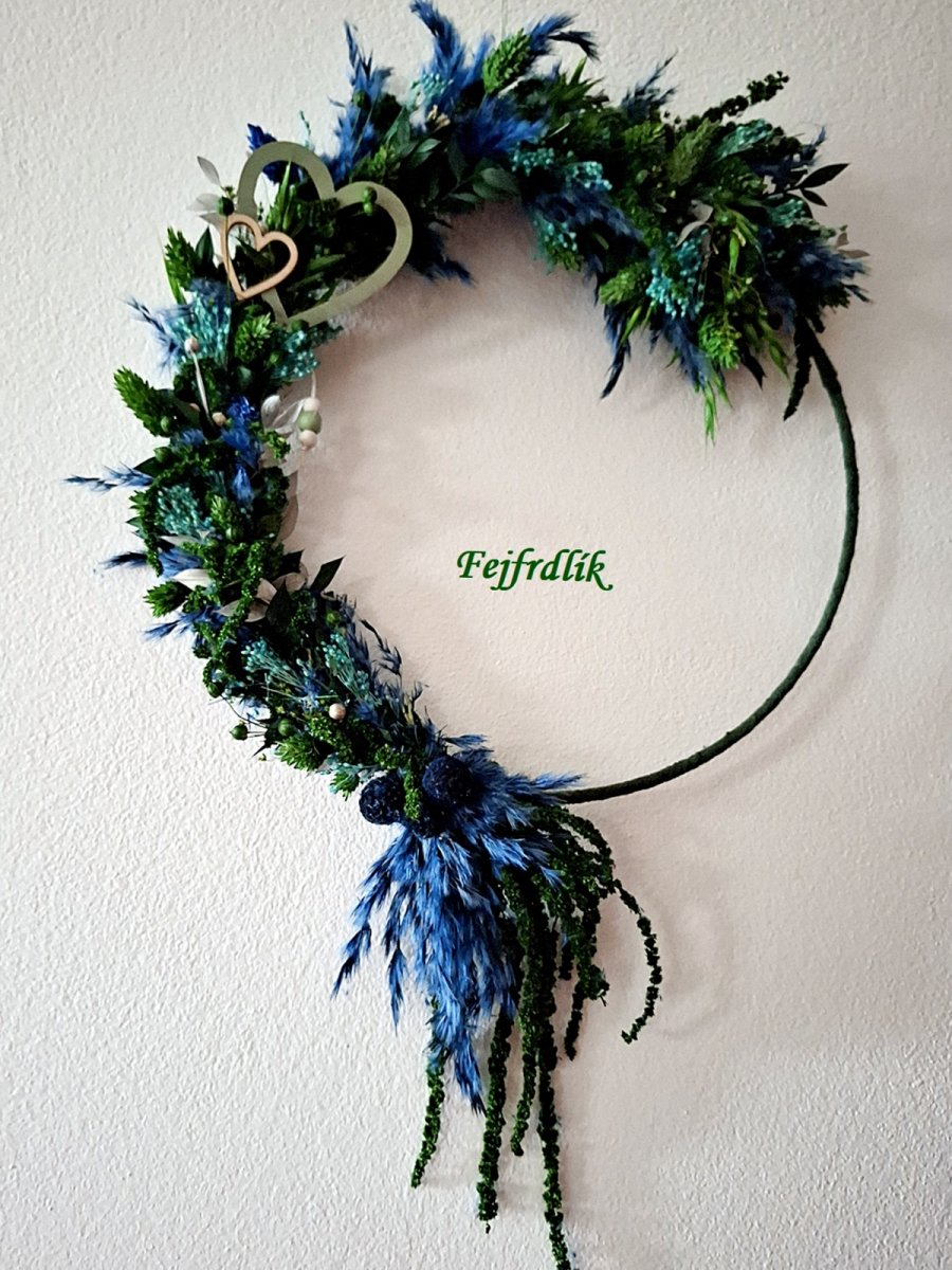 zelenomodrou krajinou..:)