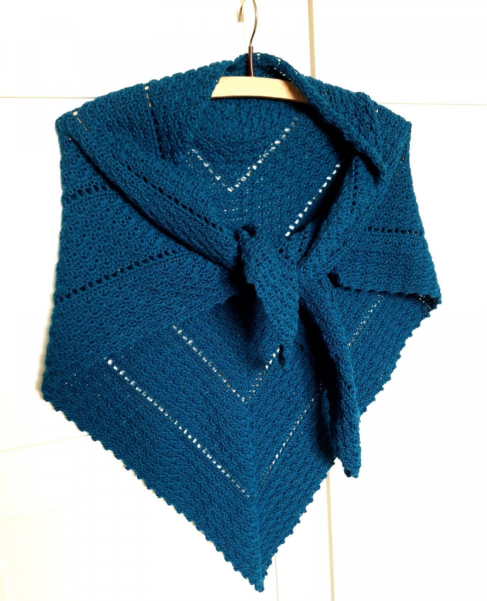 háčkovaný šátek - petrol