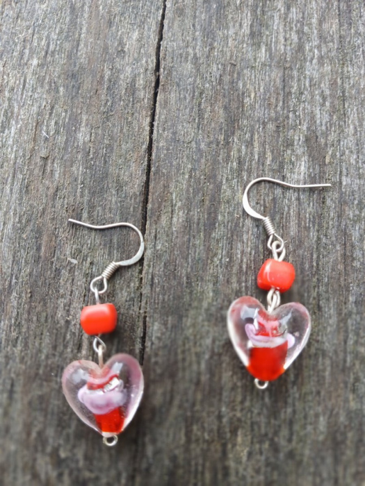 srdíčka s červenou