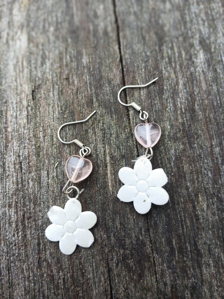 náušnice kytička a srdíčko