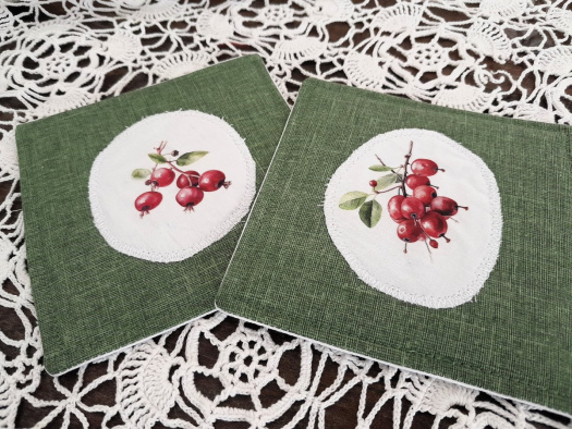 Prostírka.....lesní plody sada 2 kusy