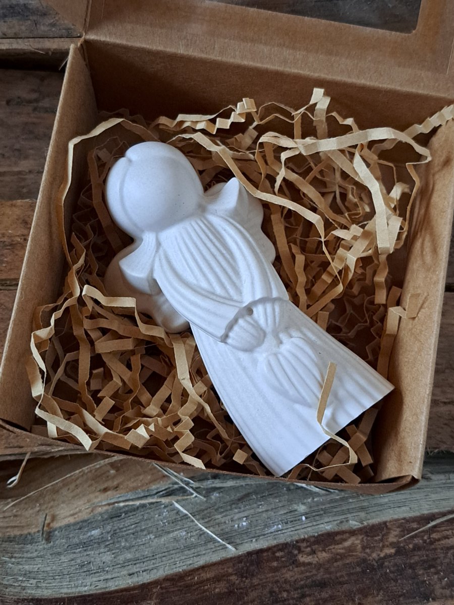 3D ANDÍLEK SE SRDÍČKEM 10 cm DÁRKOVÉ BALENÍ