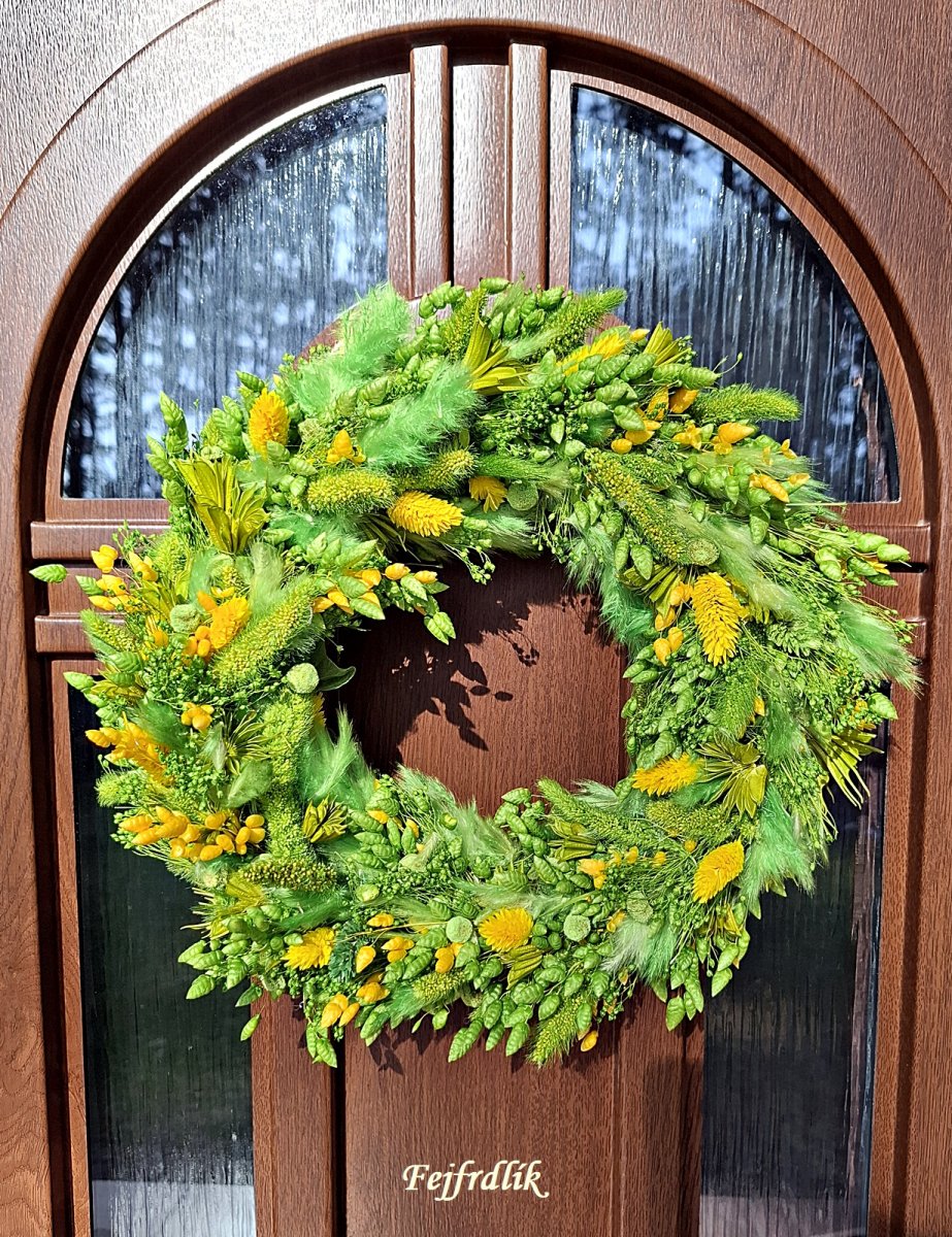 přírodní nejen jarní méďánek ;-)..