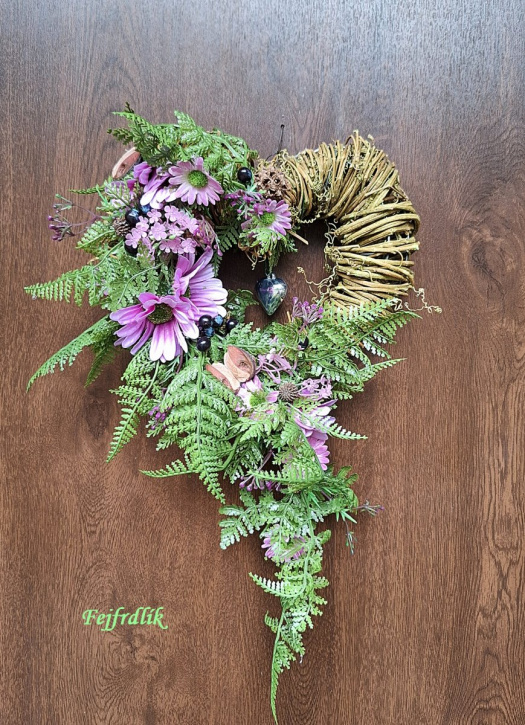 srdce,, ve stínu kapradiny,, :)