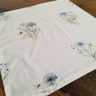 Čtvercový ubrus......modré kvítí