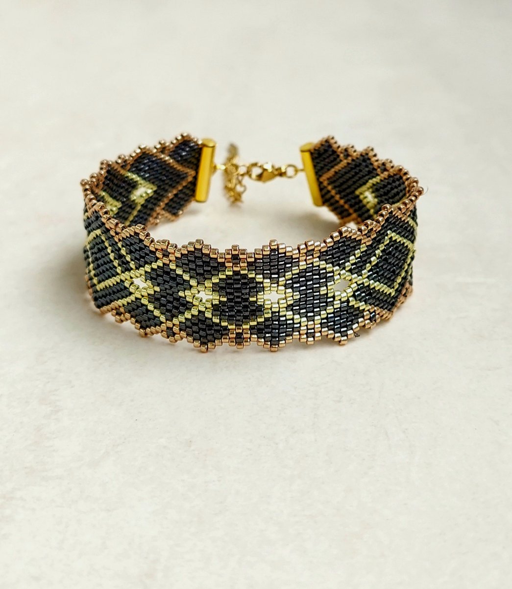 Náramek Půlnoční