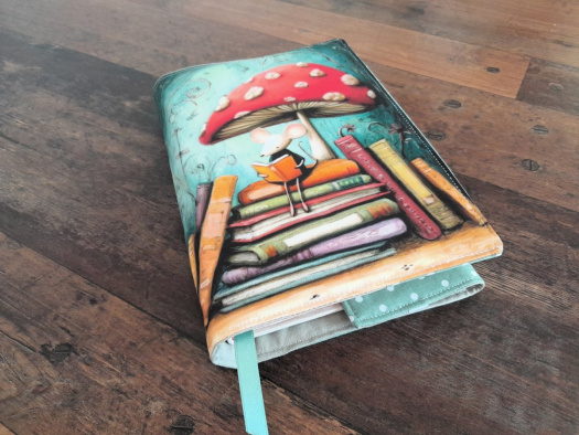 nastavitelný obal na knihu.....sečtělá myška