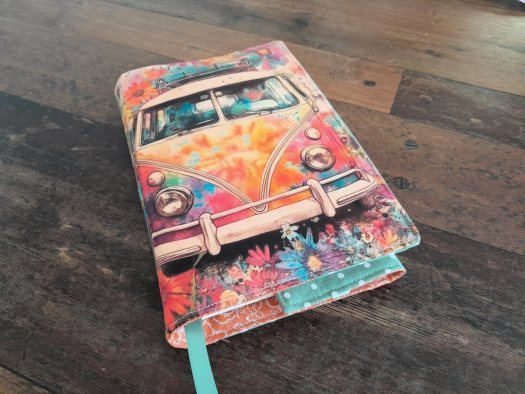 nastavitelný obal na knihu.....na cestách