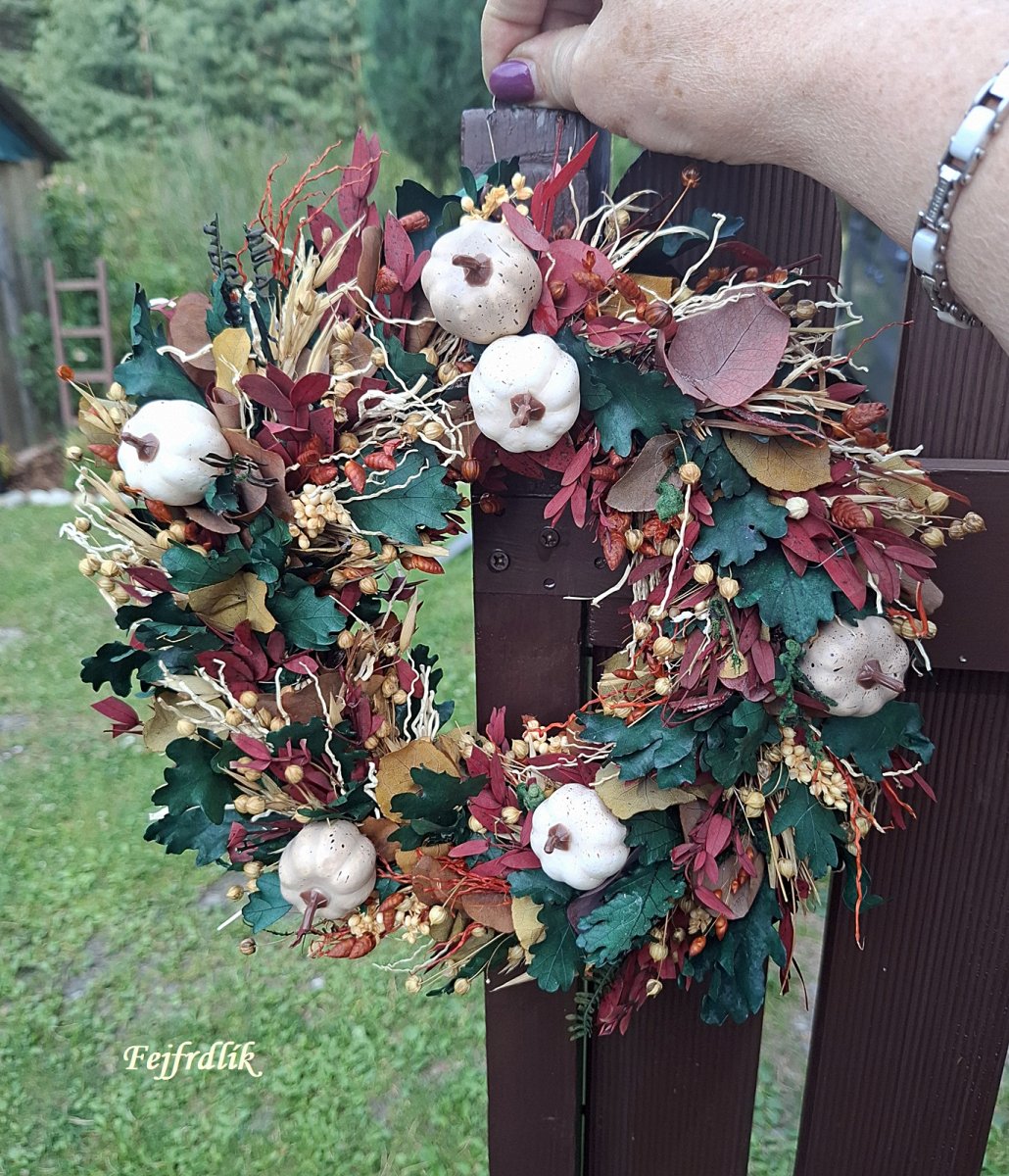 podzimní věneček ,,sušinový s dýničkami,,