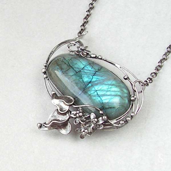 Zrcadlo za minulost - Labradorit