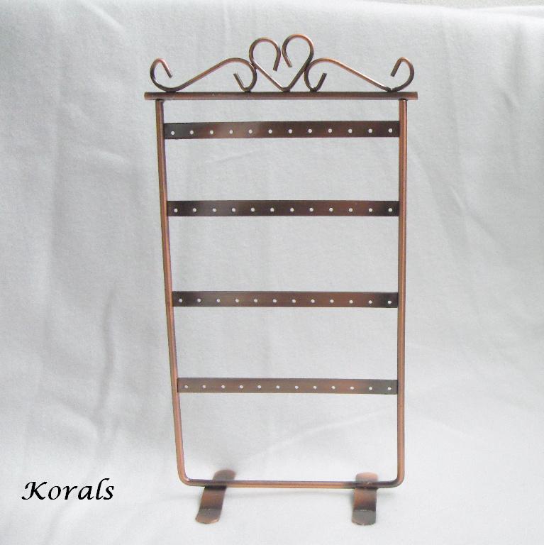 2105 Stojan na šperky - měděný 