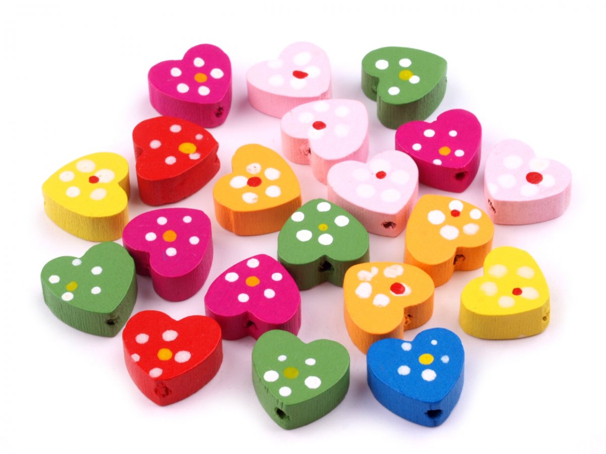 Dřevěné korálky ve tvaru srdce - 9 kusů