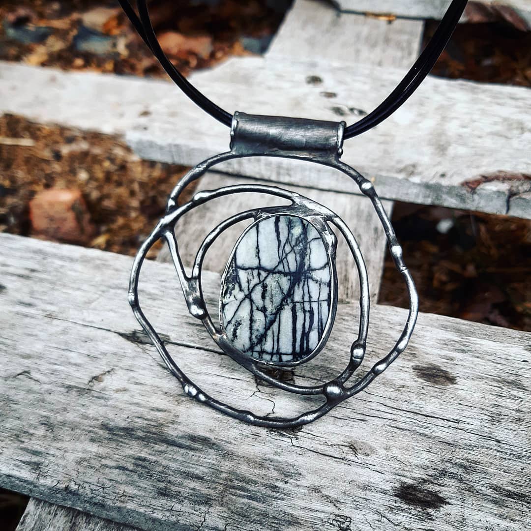 Náhrdelník "Zaklínač"