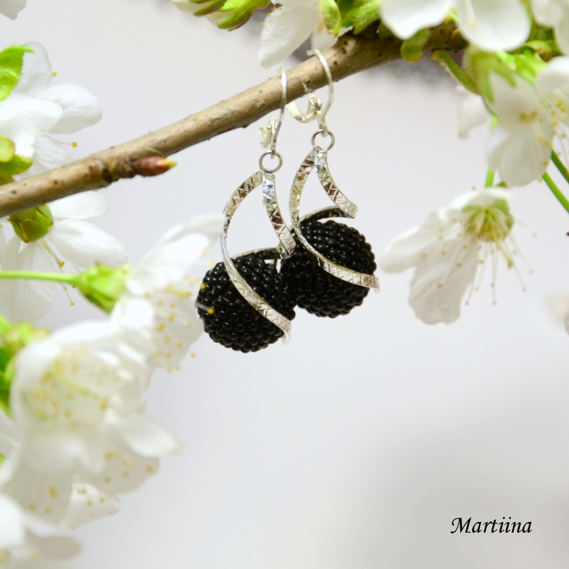 Moderní náušničky Kristýna