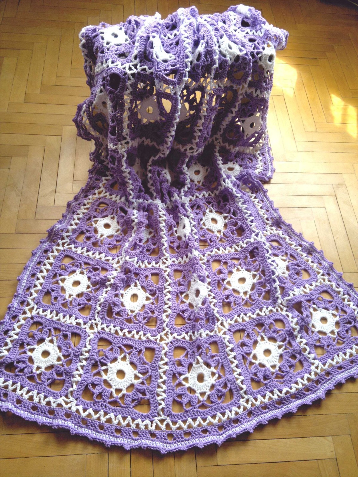 Deka háčkovaná Viollet