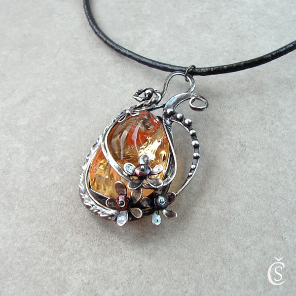 Slunce v dlani - Citrín, Hematit