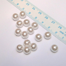 Skleněné perličky bílé 8mm, 16ks.