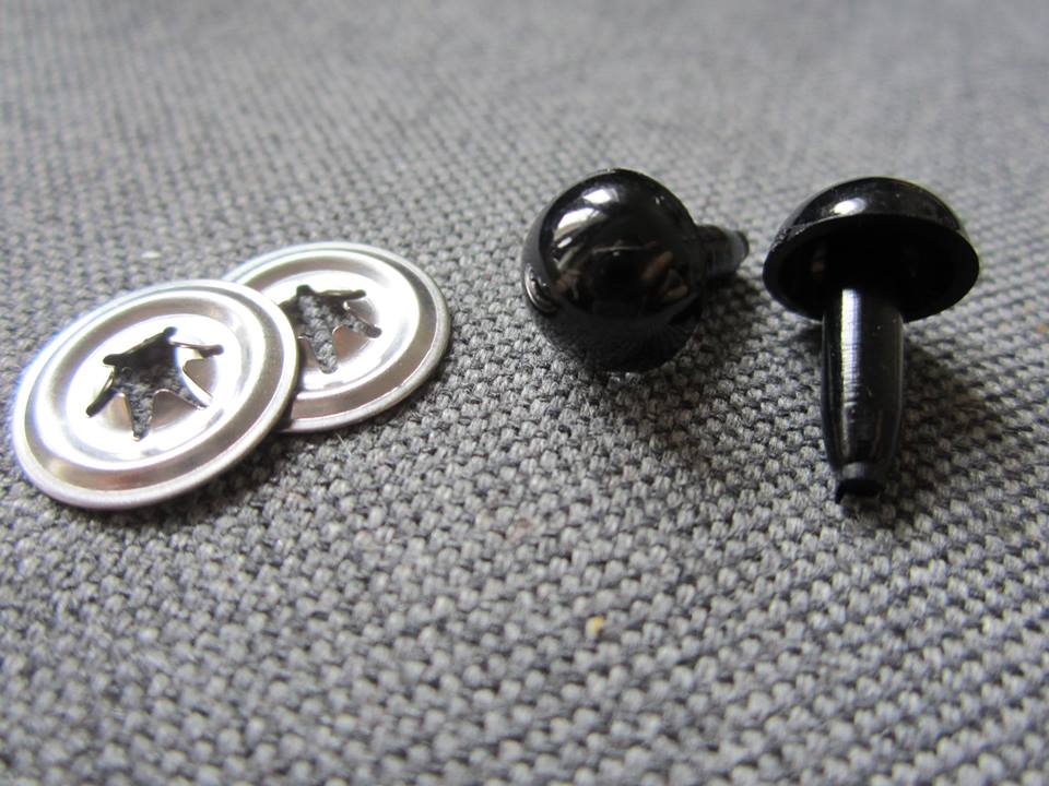 Bezpečnostní oči, černá barva, 10mm