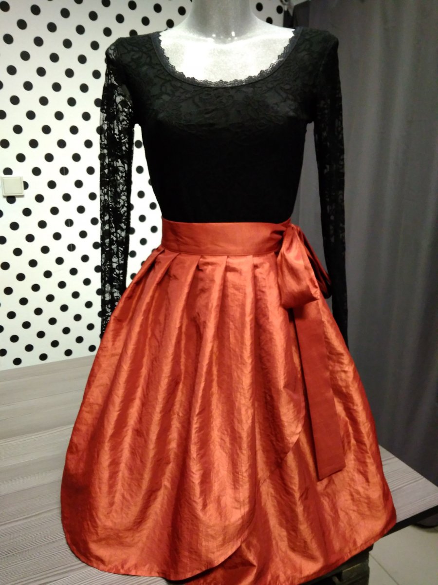 Taftová zavinovací sukně 10