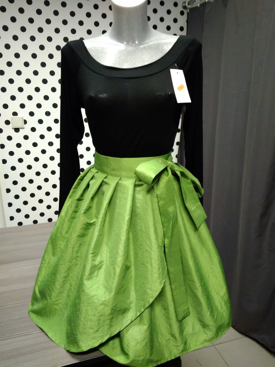 Taftová zavinovací sukně 14