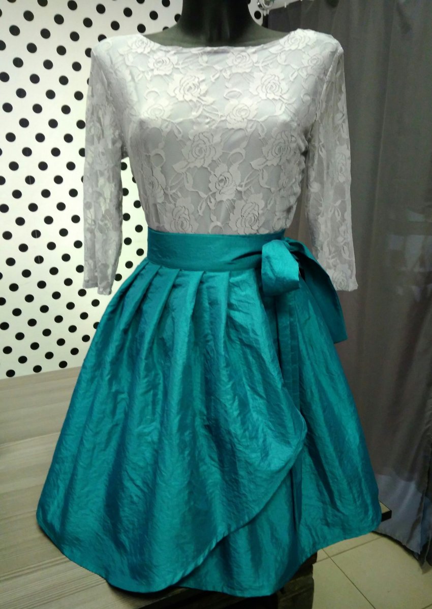 Taftová zavinovací sukně 16