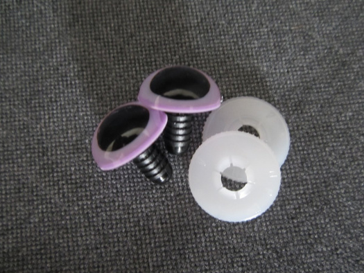 Bezpečnostní oči, světle fialová barva, 18mm
