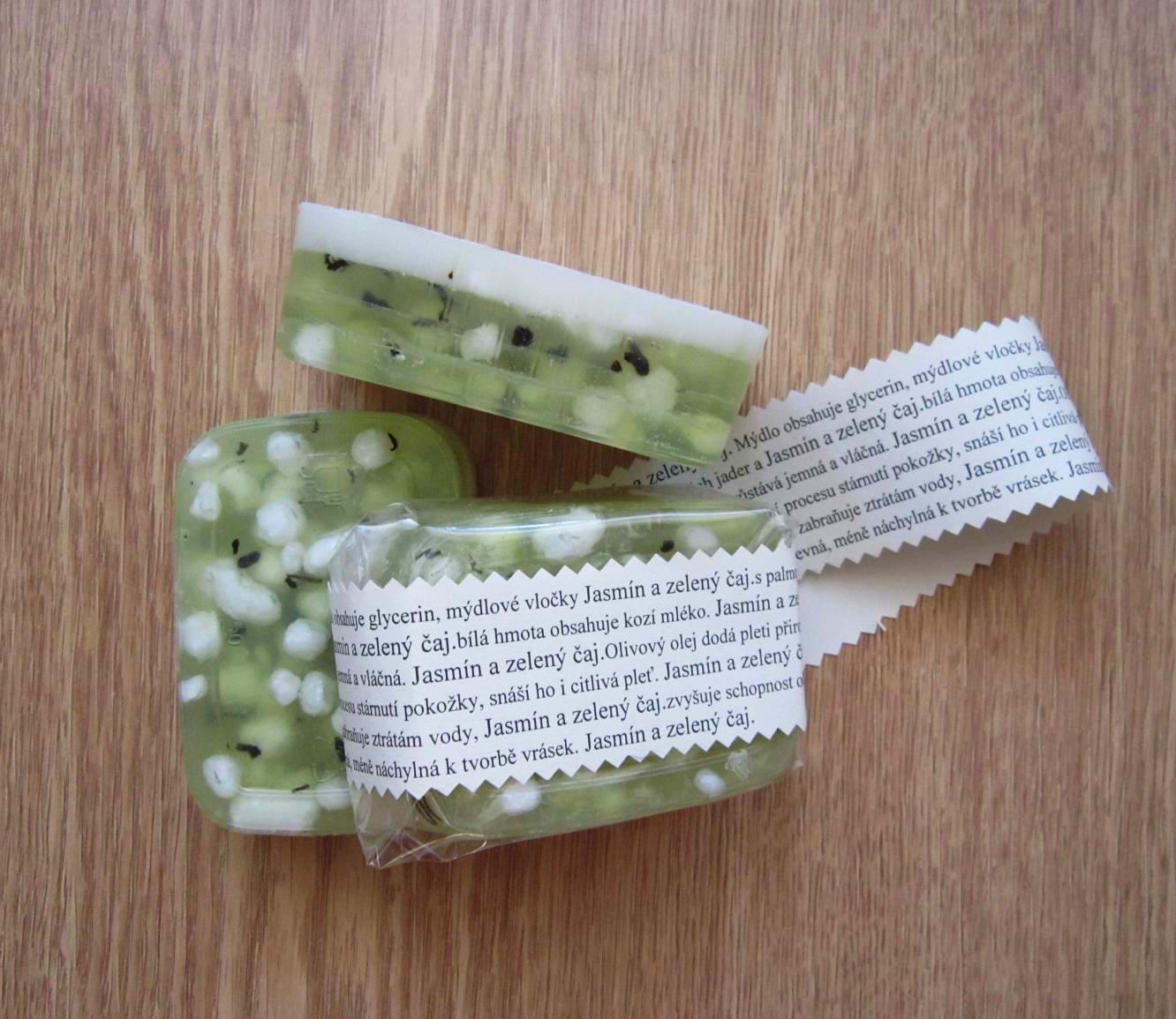 Jasmín - zelený čaj. 