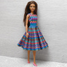 Barevné šaty pro Barbie