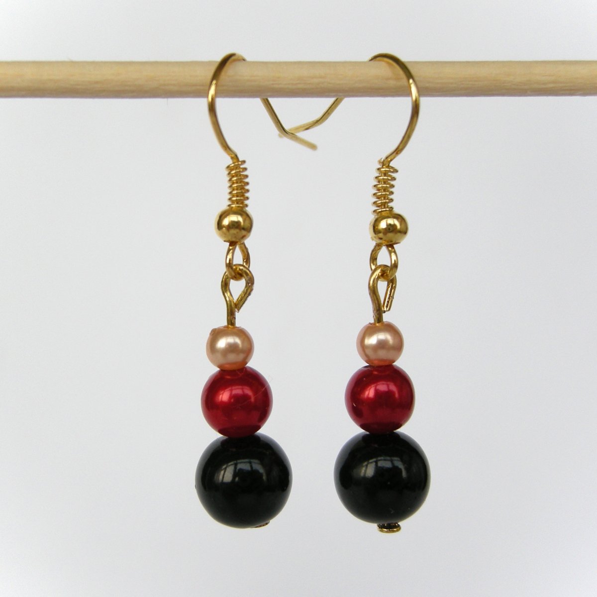 VÝPRODEJ - Náušnice z voskovaných pereliček (24)