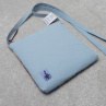 Menší fialová kabelka s pejskem