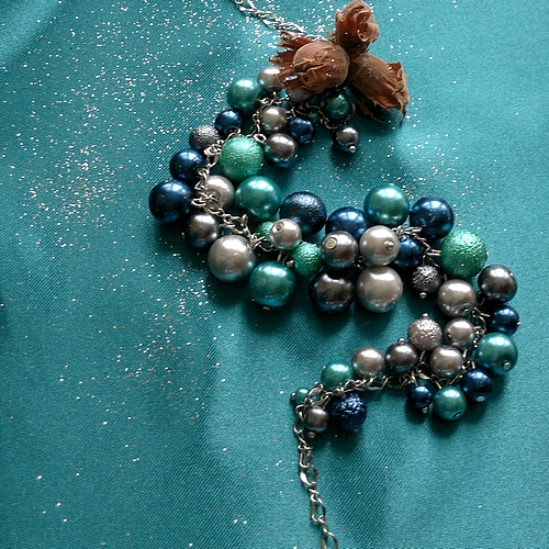 Zeleno-modrý perlový náhrdelník
