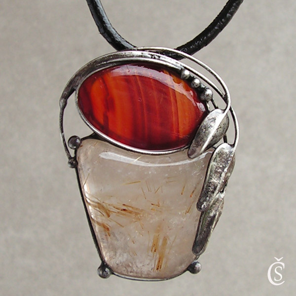 Pozornosti - Křišťál s Rutilem, Achát