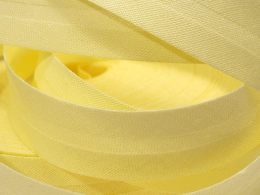 Šikmý bavlněný proužek šíře 20 mm (1m) - žlutá