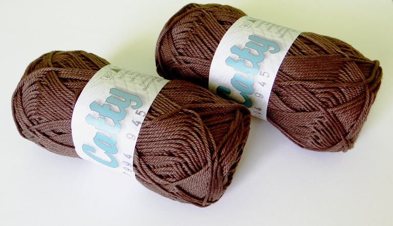 Catty7994 tmavě hnědá CATTY22