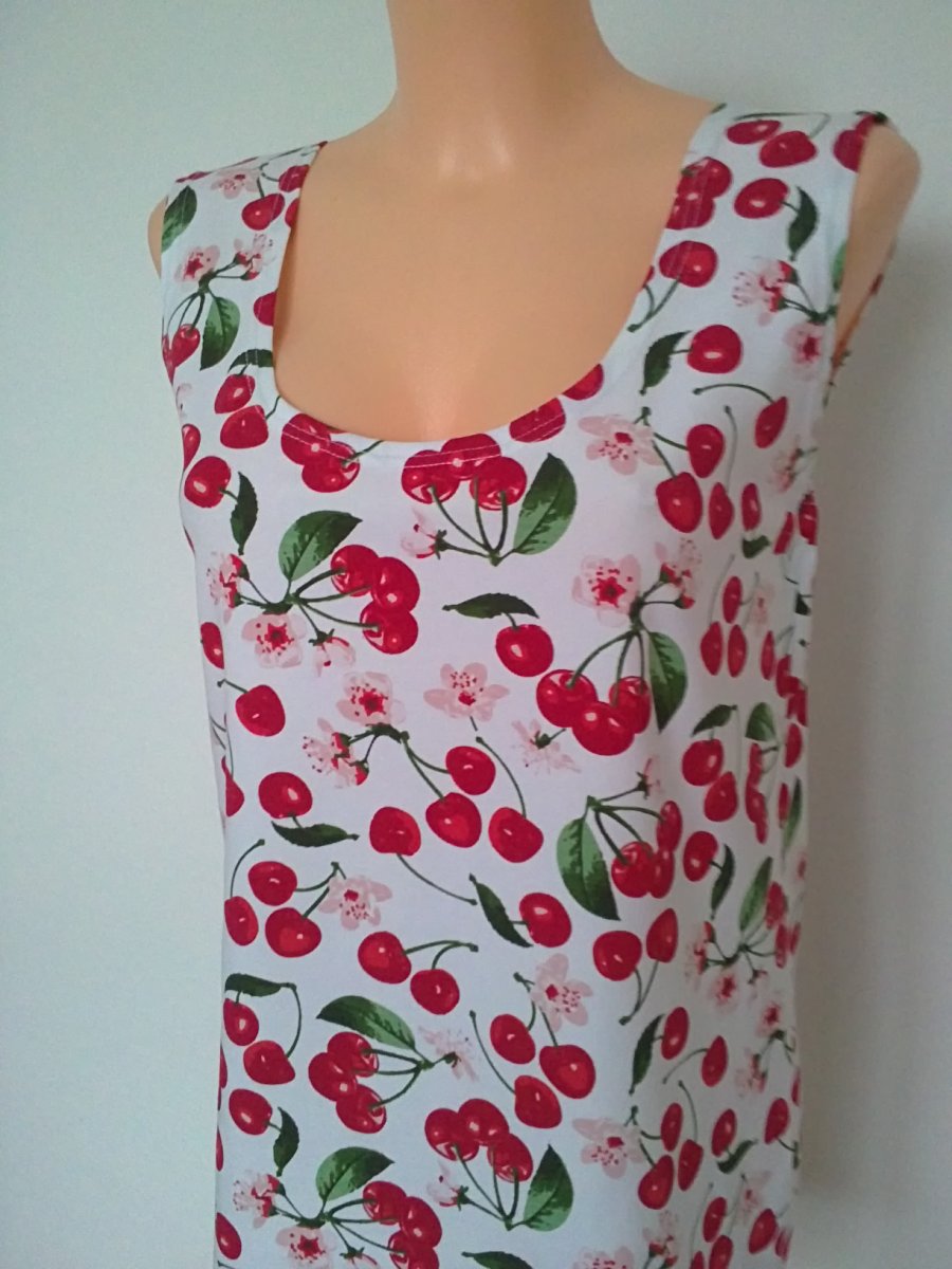 Top/tílko třešně 44-46